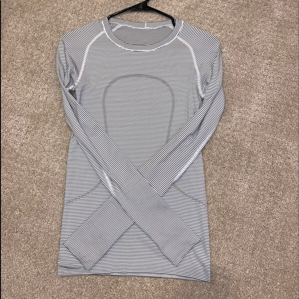 Lululemon Swiftly Tech Long Sleeve